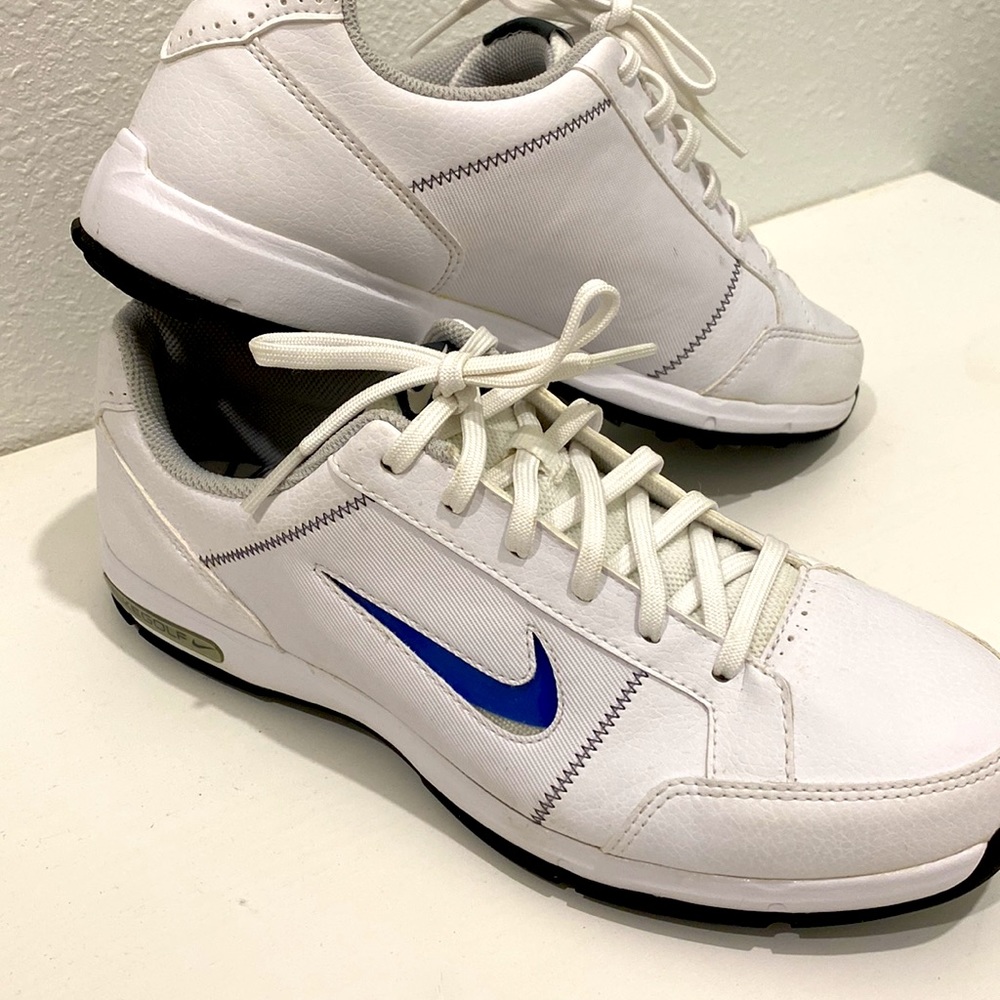 NWOT Nike Golf Shoes | Women’s Size 7.5 or Youth Girl Size 6